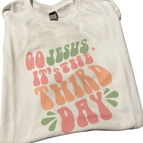 Go Jesus, it’s the third day adult size small subliminal print t shirt new - Picture 1 of 1